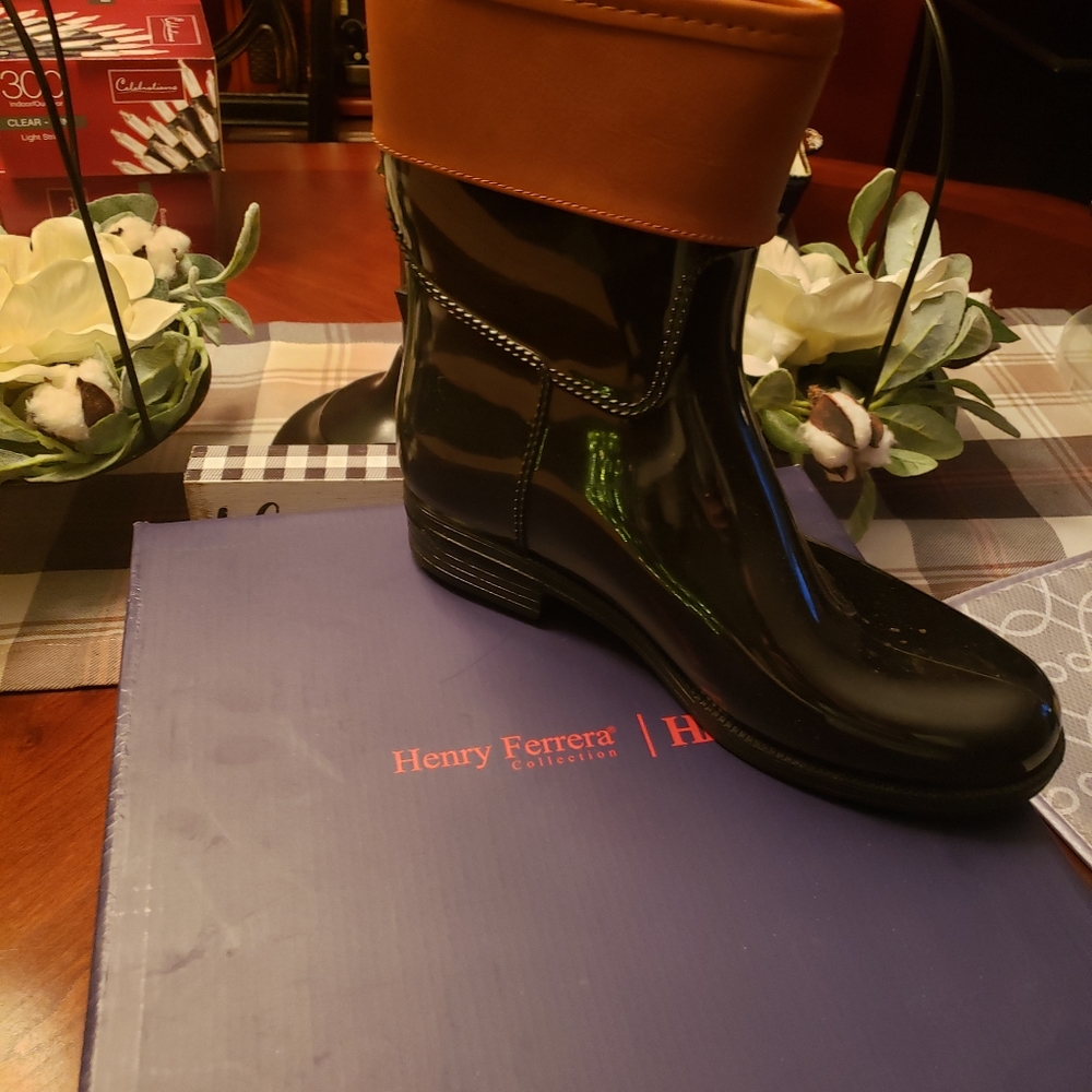 Henry Ferrera rain boot